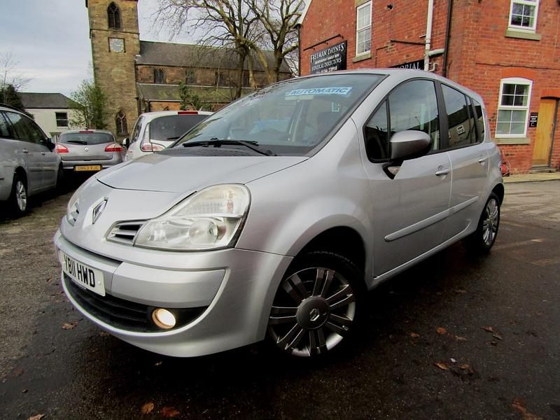 Used Renault Grand Modus Dynamique 111 HP (81 kW) 2011 Silver MPV
