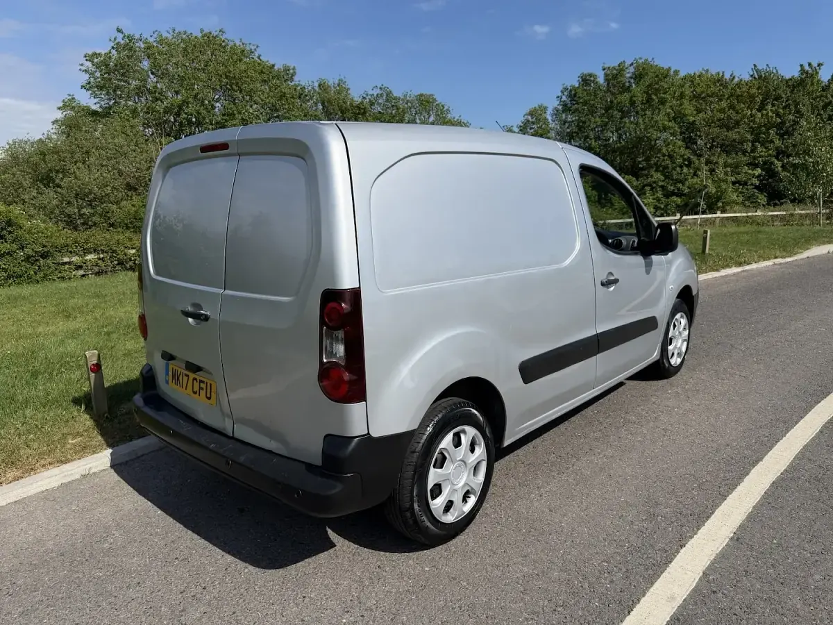 Used Peugeot Partner 2017 Silver