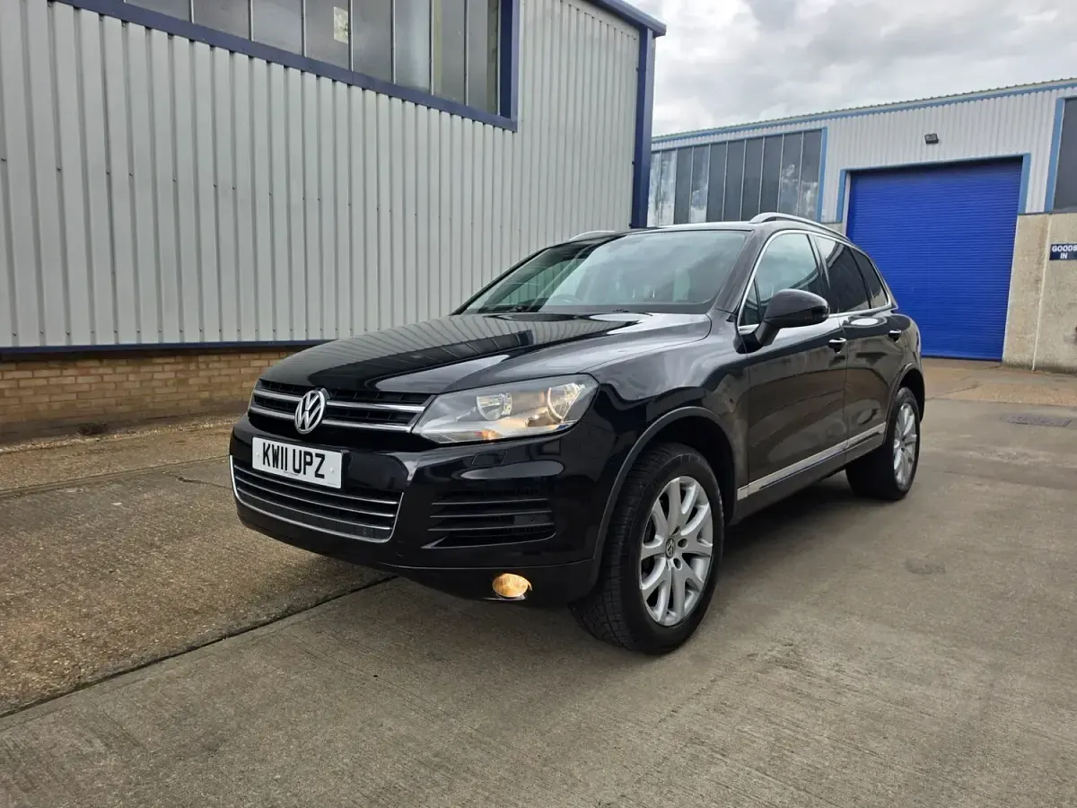 Used VW Touareg SE 240 HP (176 kW) 2011 Black SUV