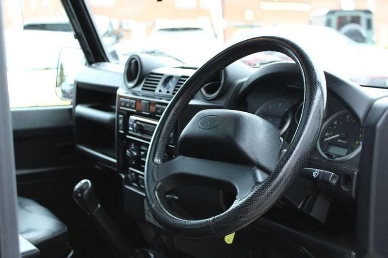 Used Land Rover Defender 2015 Black Estate