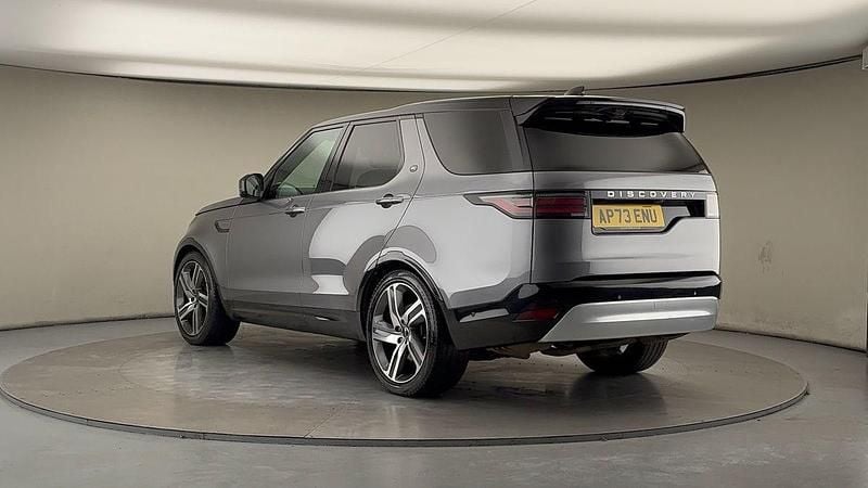 Used Land Rover Discovery 5 S 2023 Eiger grey SUV