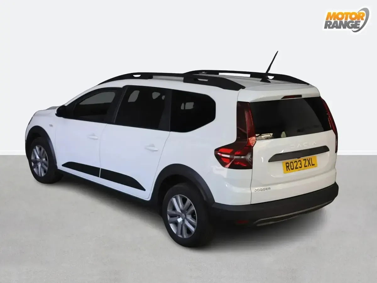 Used Dacia Jogger Expression 110 HP (80 kW) 2023 White MPV