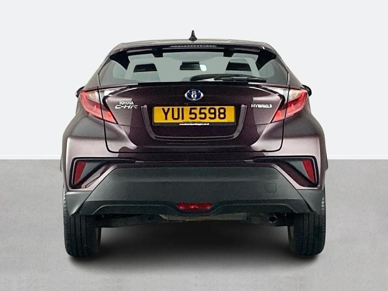 Used Toyota C-HR 122 HP (89 kW) 2022 Mauve/purple SUV