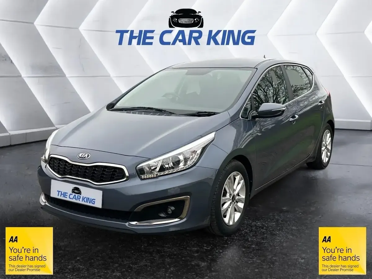 Used Kia Ceed 134 HP (98 kW) 2015 Blue Hatchback