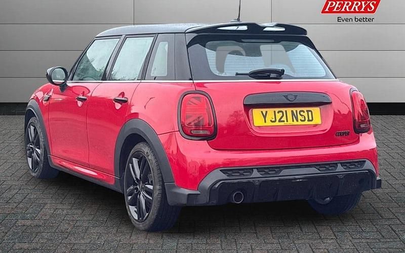 Used Mini Cooper Hatch 136 HP (100 kW) 2022 Hatchback