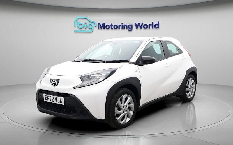 Used Toyota Aygo X PURE 72 HP (52 kW) 2025 SUV