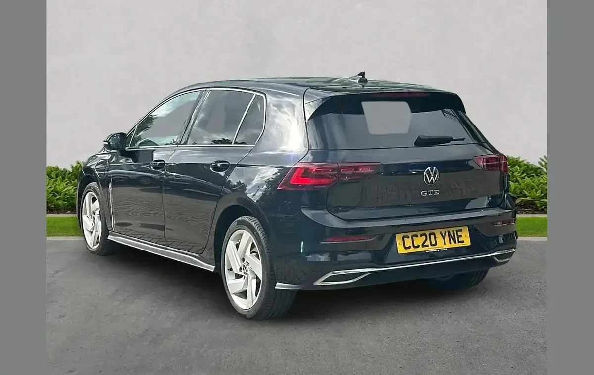 Used VW Golf VIII GTE 241 HP (177 kW) 2021 Black Hatchback