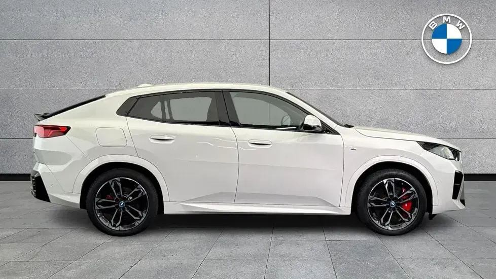 Used BMW iX2 M Sport 227 kW (309 HP) 2024 White SUV
