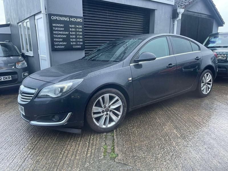 Black Used 2014 Vauxhall Insignia SRi Hatchback | £2,995 (Fair price) - Image 1/1