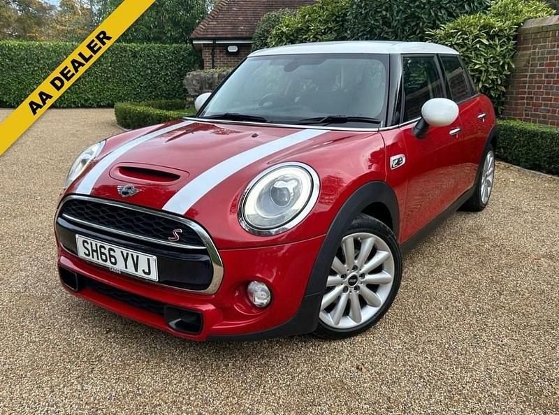 Red Used 2016 Mini Cooper S Hatch Hatchback | £9,495 (Fair price) - Image 1/4