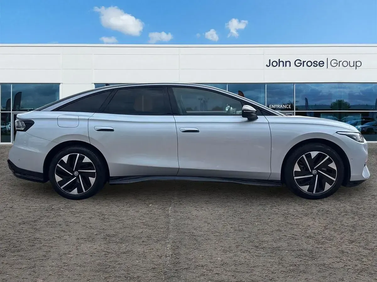 Used VW ID.7 Pro 210 kW (286 HP) 2024 Silver Hatchback