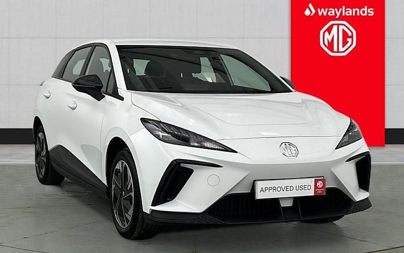 Used MG MG4 EV SE 319 kW (435 HP) 2023 White Hatchback