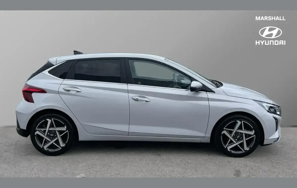Used Hyundai i20 90 HP (66 kW) 2025 Lumen grey Hatchback