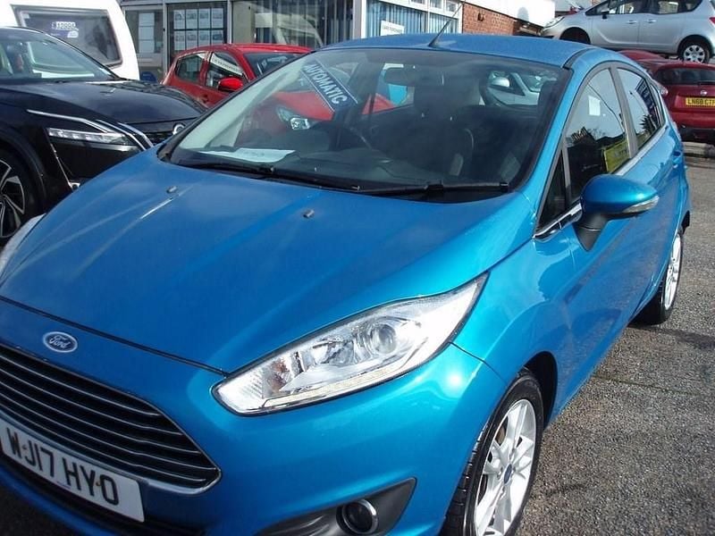 Used Ford Fiesta Zetec 100 HP (73 kW) 2017 Blue Hatchback