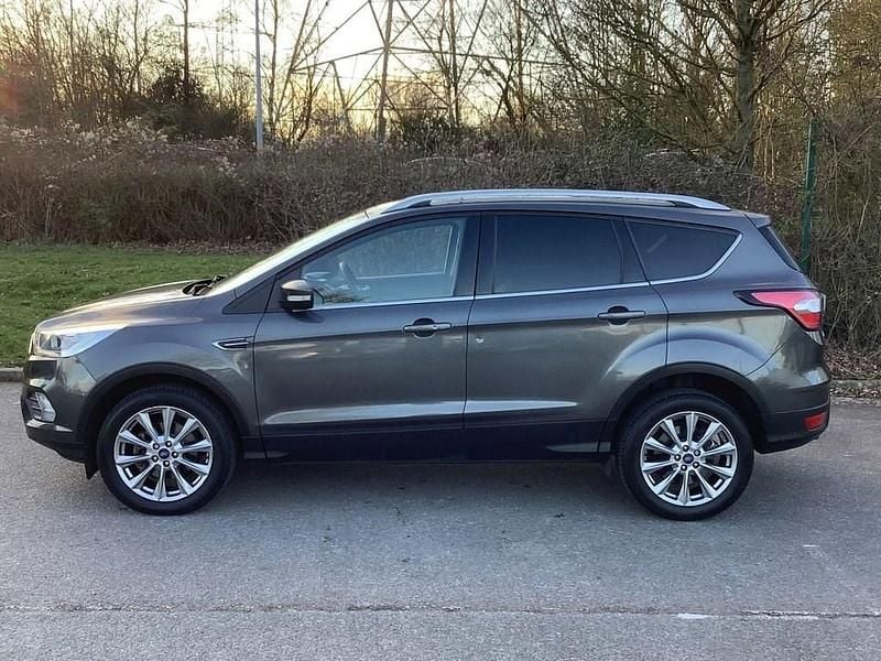 Used Ford Kuga Titanium 150 HP (110 kW) 2019 Grey SUV
