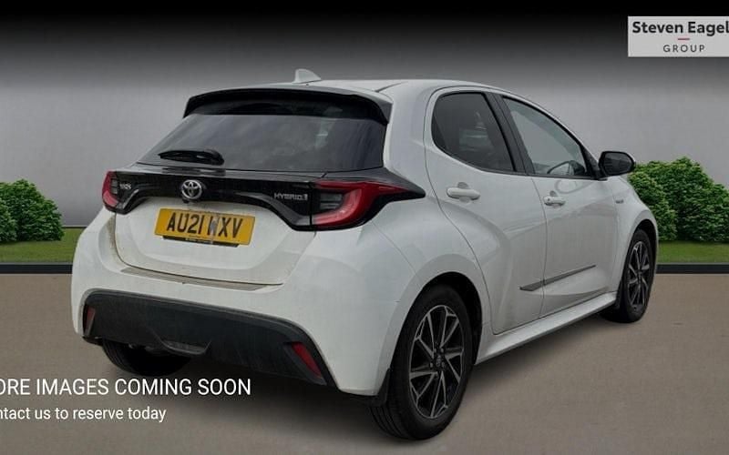 Used Toyota Yaris Hybrid Design 116 HP (85 kW) 2026 Hatchback