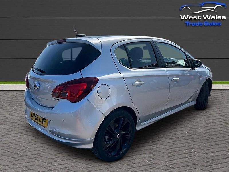 Second-hand Vauxhall Corsa Edition 100 CP (73 kW) 2016 Argintiu Hatchback