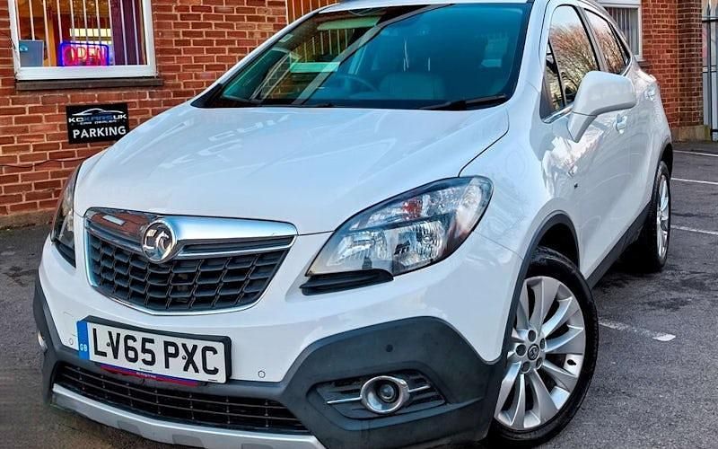 Used Vauxhall Mokka 140 HP (102 kW) 2015 White SUV