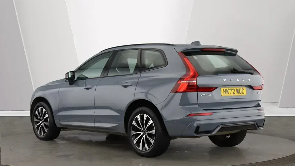 Usado Volvo XC60 Plus 197 CV (144 kW) 2023 Gris SUV