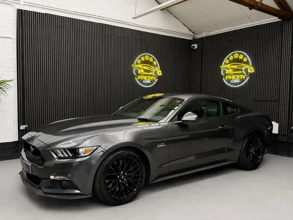 Used Ford Mustang GT Fastback 416 HP (305 kW) 2016 Grey Coupe