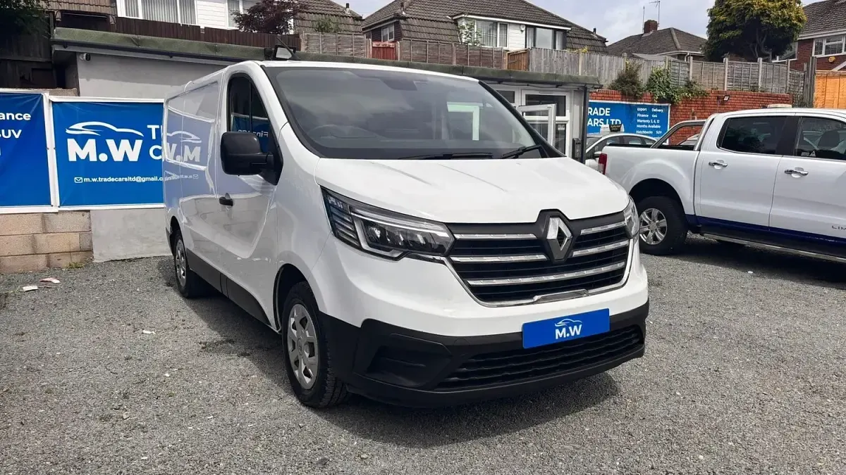Used Renault Trafic Business 2023 White MPV