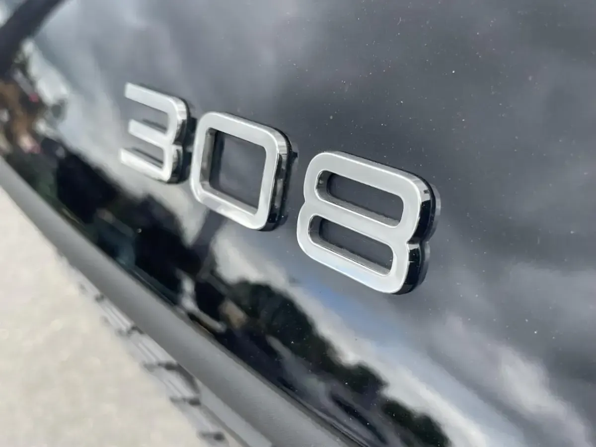 Used Peugeot 308 SW Allure Premium 129 HP (94 kW) 2022 Black Estate