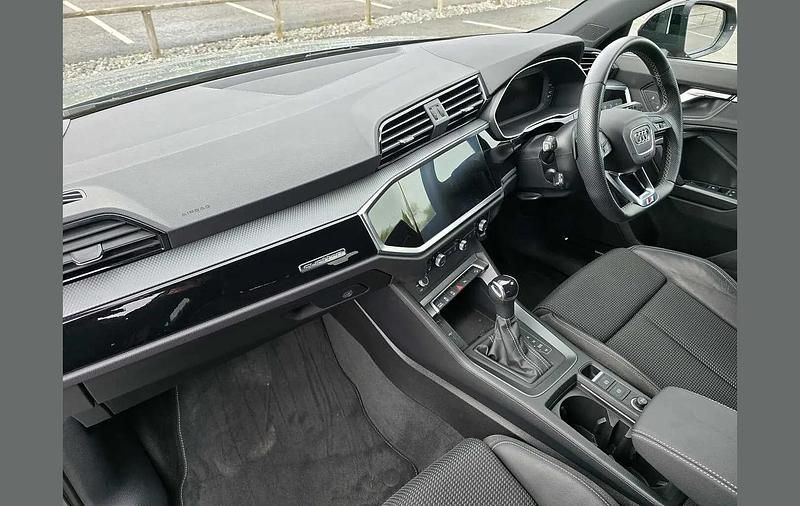 Used Audi Q3 Black Edition 187 HP (137 kW) 2022 Grey SUV