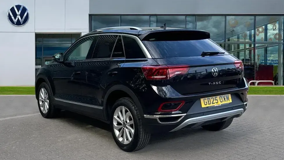 Used VW T-Roc Style 150 HP (110 kW) 2025 Deep black pearl SUV