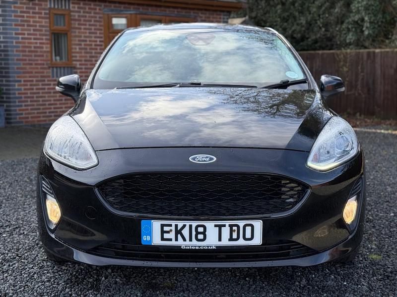 Used Ford Fiesta Titanium 100 HP (73 kW) 2018 Black Hatchback