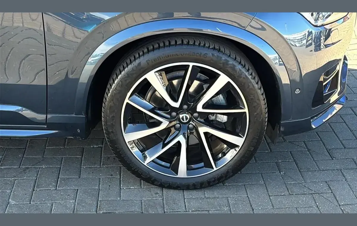 Used Volvo XC90 Ultimate 295 HP (216 kW) 2024 Blue SUV
