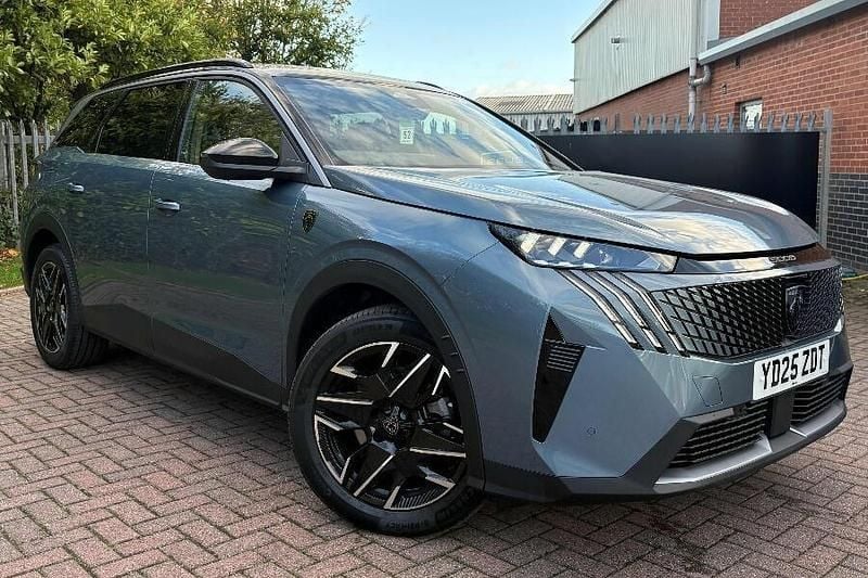 Blue Used 2025 Peugeot 5008 GTi MPV | £31,081 (A bit pricey) - Image 1/3