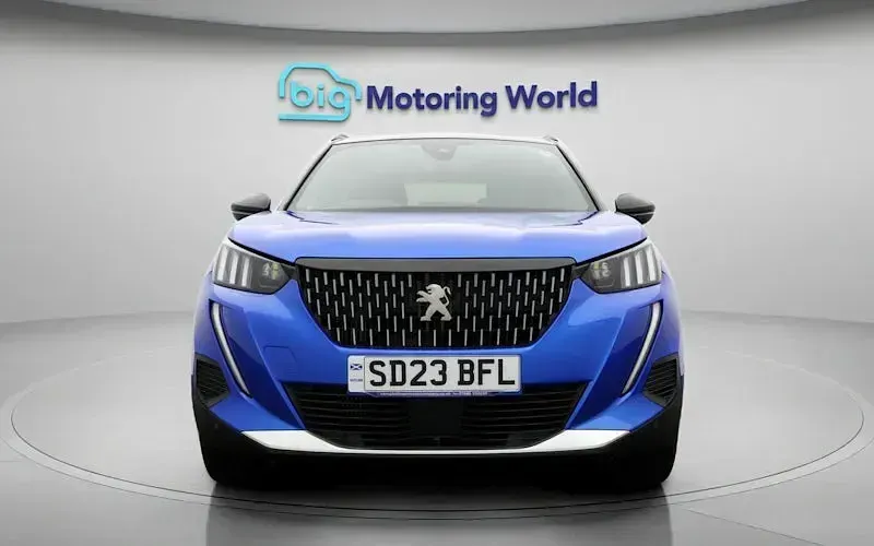 Used Peugeot 2008 GT 131 HP (96 kW) 2023 Blue SUV