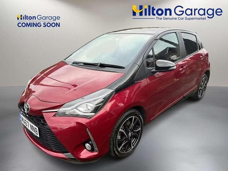 Used Toyota Yaris 2017 Red/black Hatchback