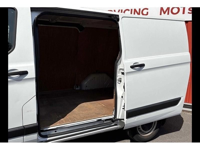 Used Ford Transit Custom 105 HP (77 kW) 2019 White Van