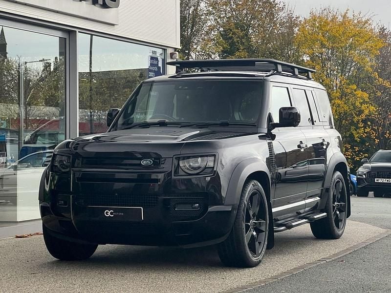 Black Used 2022 Land Rover Defender SE Dynamic Estate | £56,490 (Fair price) - Image 1/3