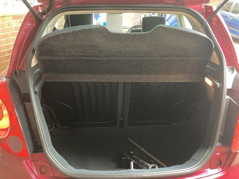 Used Ford Ka Zetec 69 HP (50 kW) 2009 Red Hatchback