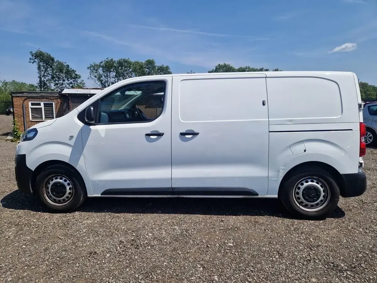 Used Citroën Dispatch 2022 White MPV