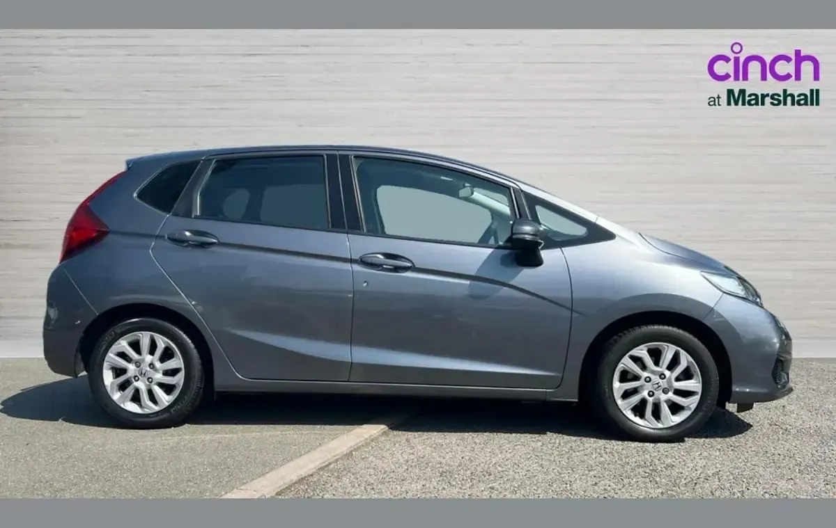 Used Honda Jazz SE 102 HP (75 kW) 2019 Grey Hatchback