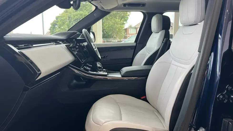 Used Land Rover Range Rover Sport SE Dynamic 400 HP (294 kW) 2022 Portofino blue SUV
