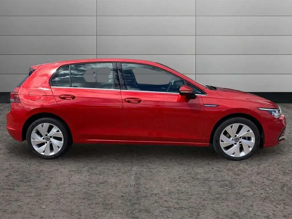 Used VW Golf VIII Style 150 HP (110 kW) 2023 Red Hatchback