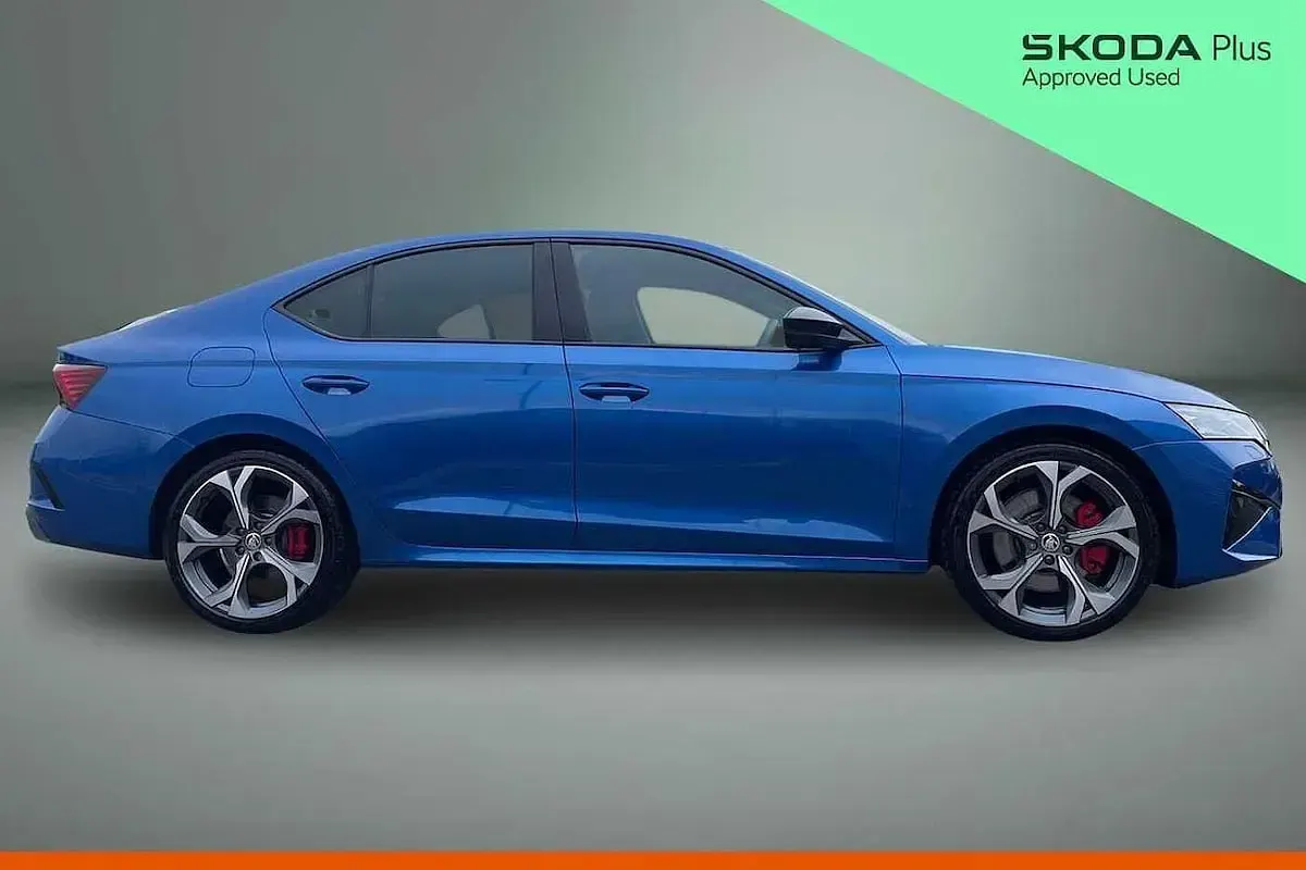 Used Skoda Octavia vRS 265 HP (194 kW) 2025 Blue Hatchback
