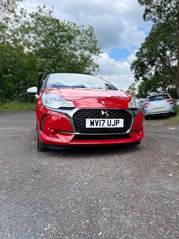 Used DS Automobiles DS3 Chic 2017 Red Hatchback