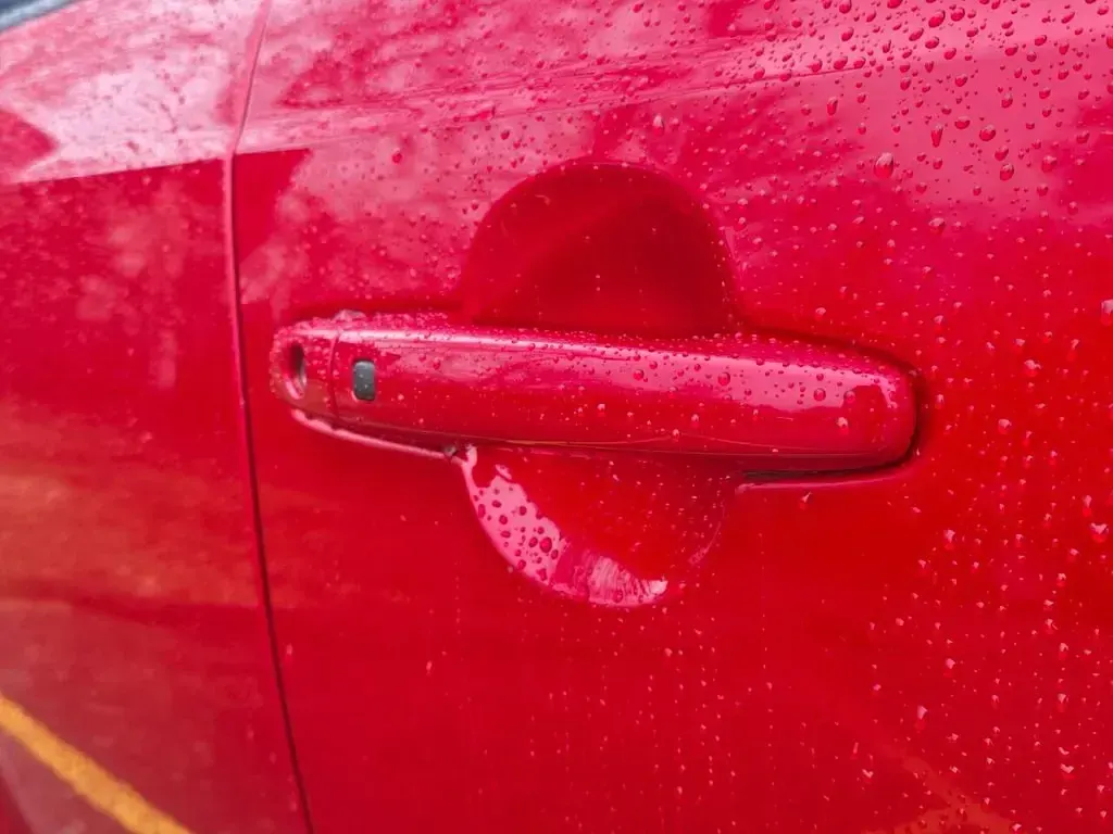 Usado Suzuki Ignis SZ5 83 HP (61 kW) 2024 Vermelho SUV