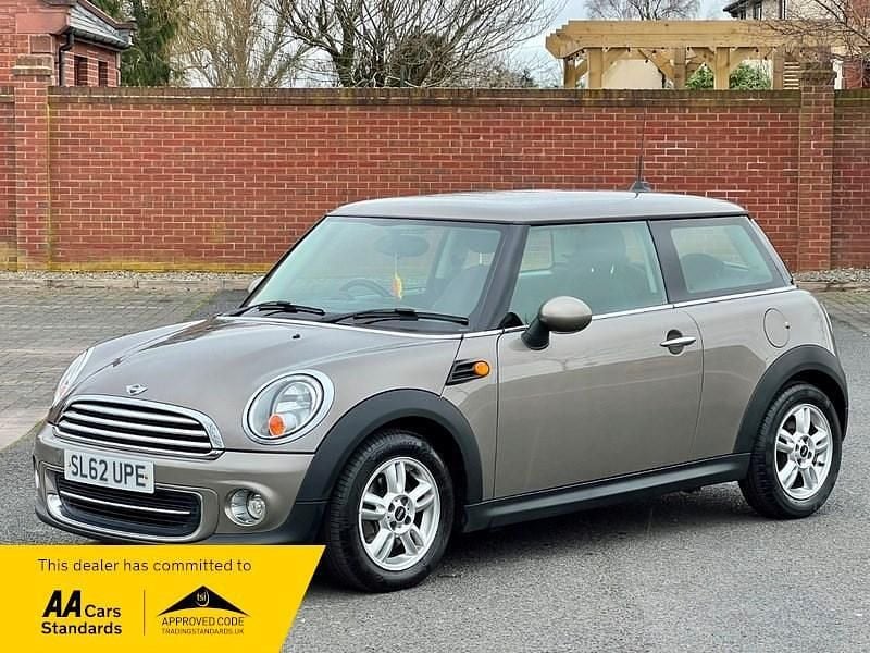 Used Mini Cooper Hatch 2012 Sparkling silver Hatchback