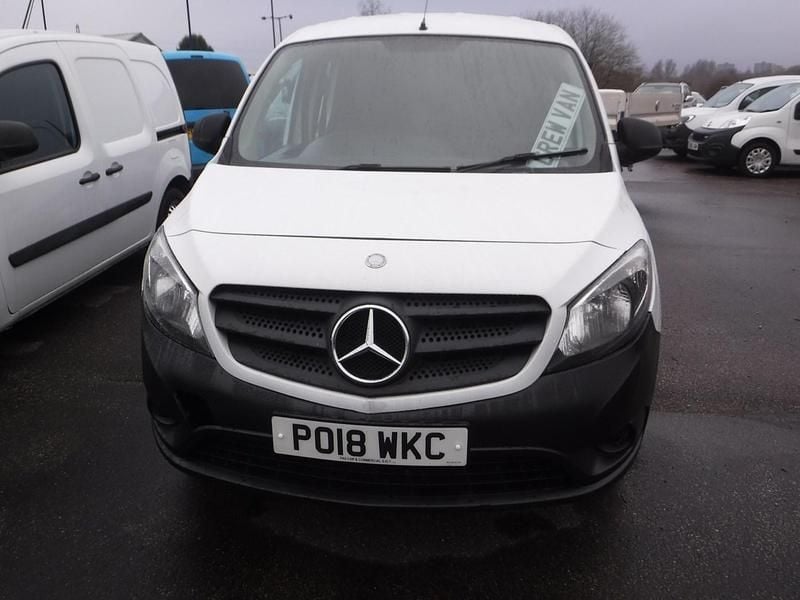 Used Mercedes Citan 109 90 HP (66 kW) 2018 White Estate