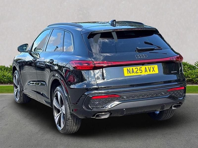 Used Audi Q5 Advanced 268 HP (197 kW) 2025 Black SUV