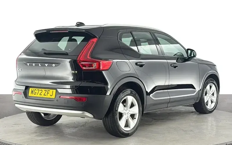Used Volvo XC40 Core 163 HP (119 kW) 2026 SUV