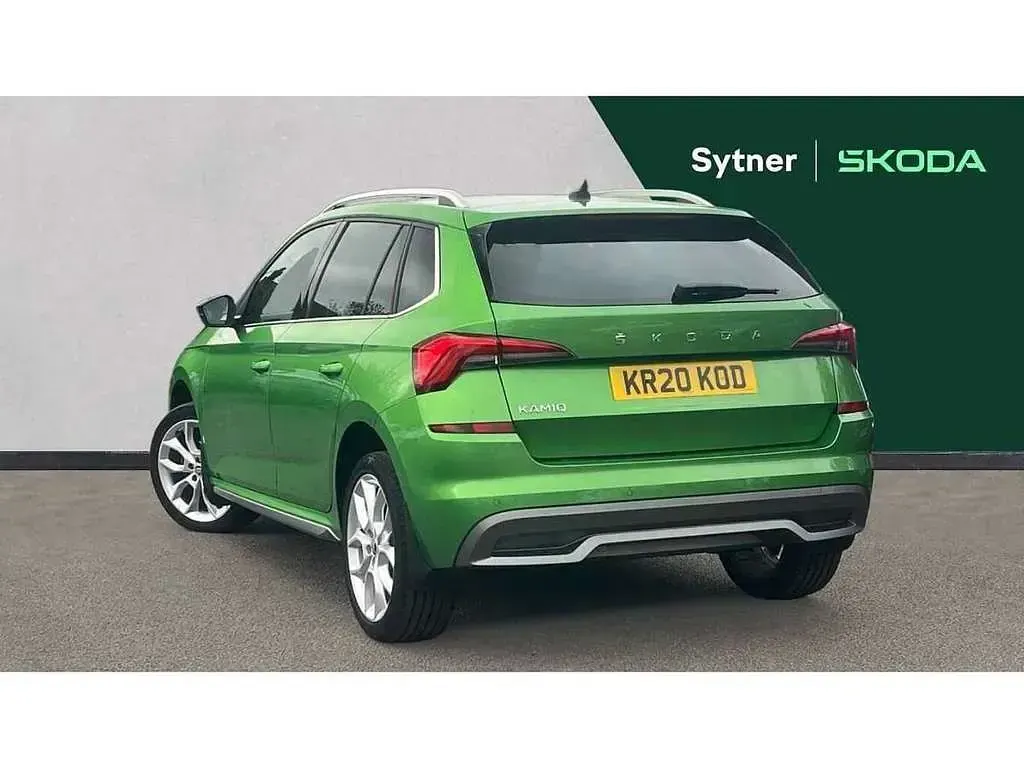 Used Skoda Kamiq SE L 147 HP (108 kW) 2020 Rallye green metallic SUV