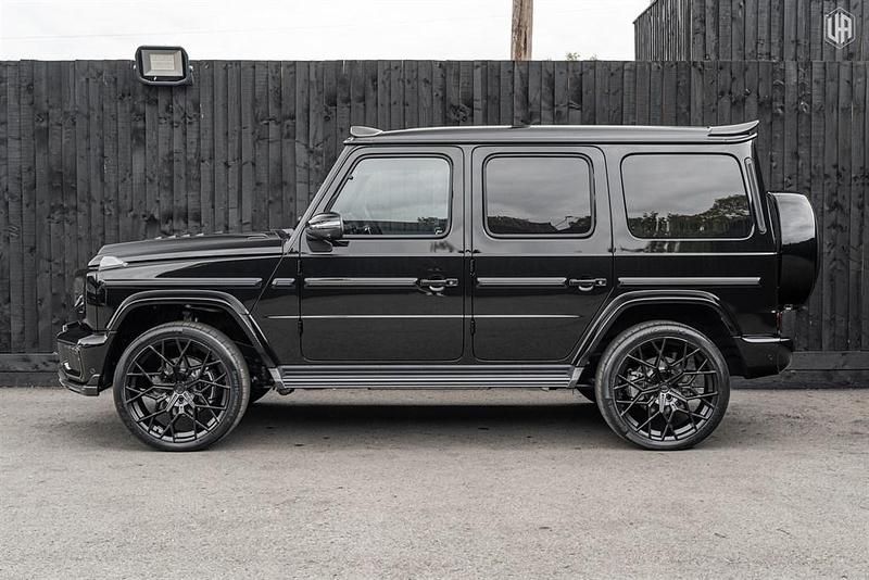 New Mercedes G500 AMG line 463 HP (340 kW) 2025 Obsidian black SUV