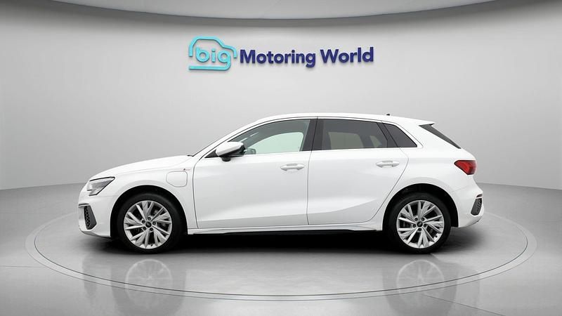 Used Audi A3 Sportback e-tron S-Line 201 HP (147 kW) 2024 Hatchback